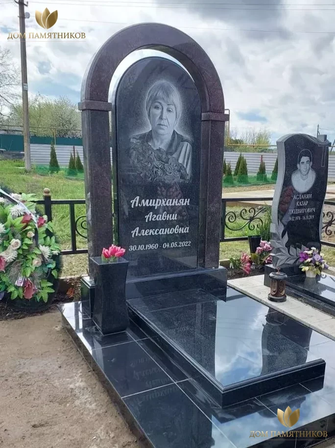 Элитный памятник с Аркой 41